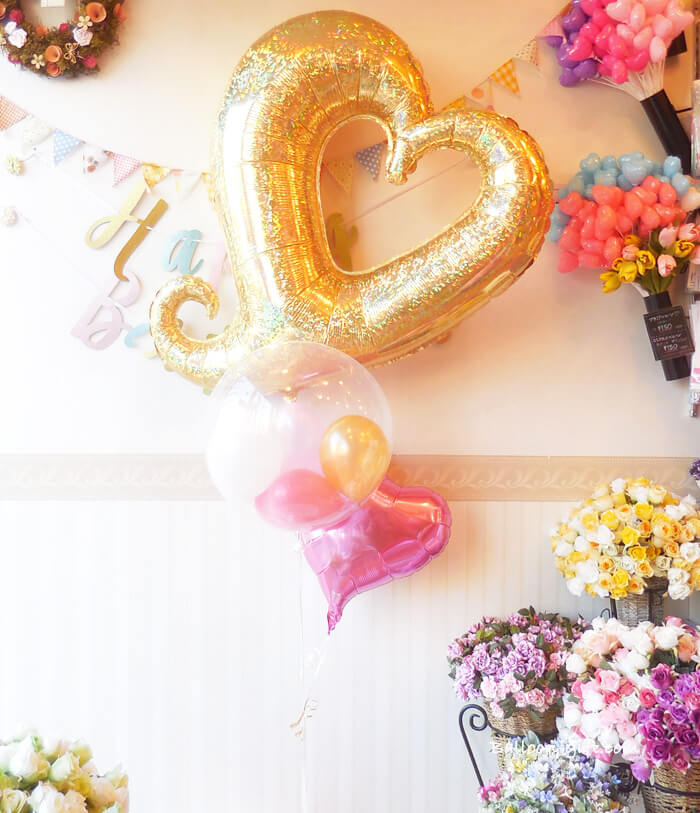 透明バルーンとハートバルーンの華やかアレンジ