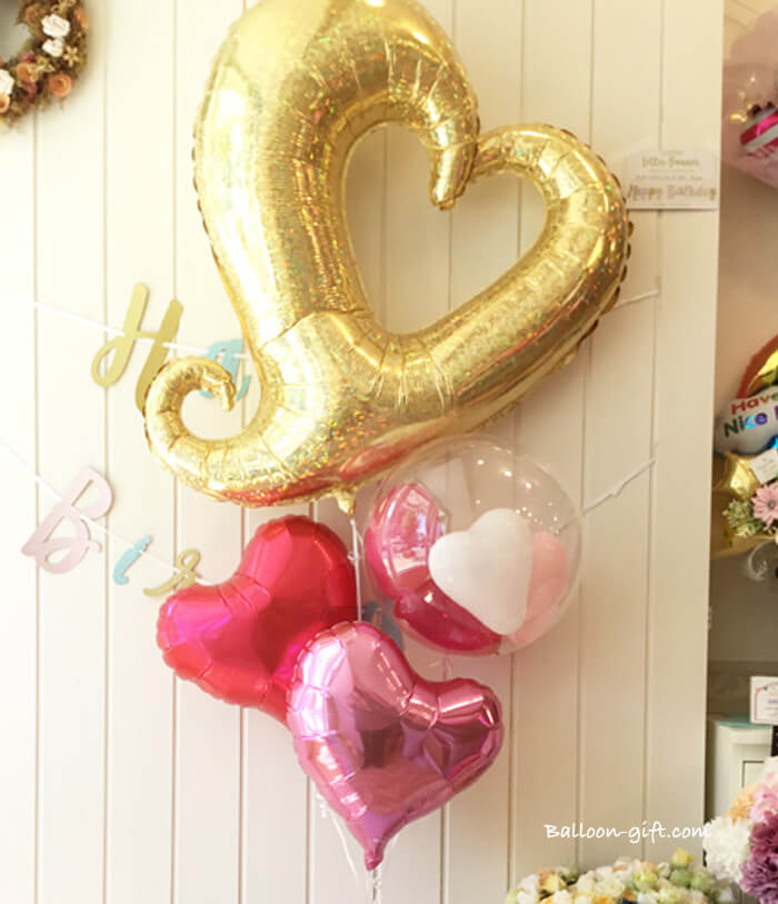 開けた瞬間ふわっと浮かぶサプライズバルーンギフト