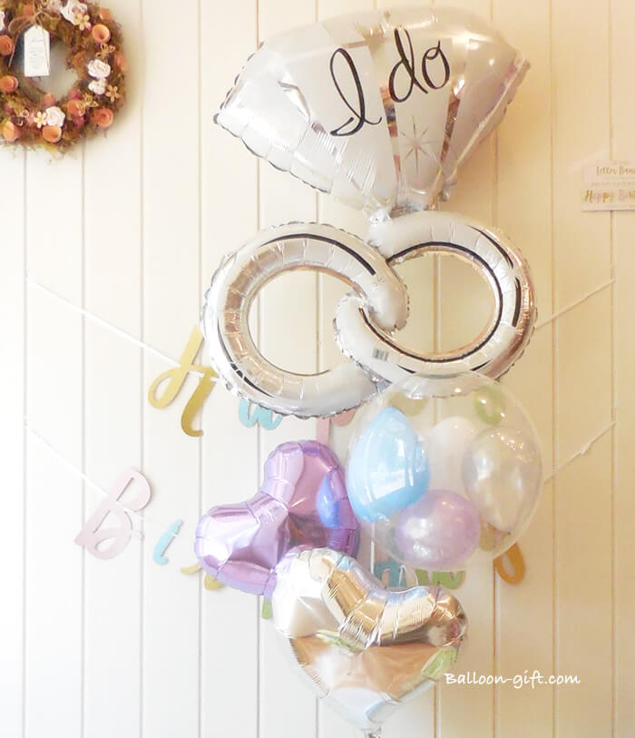 リングモチーフが輝くウエディングバルーンセット