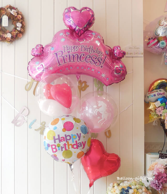 ティアラバルーンが主役の上品で可愛いバースデーセット