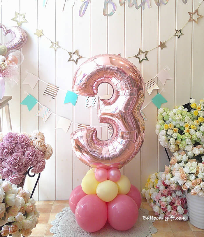 誕生日やイベントを華やかに彩るナンバーバルーンタワー