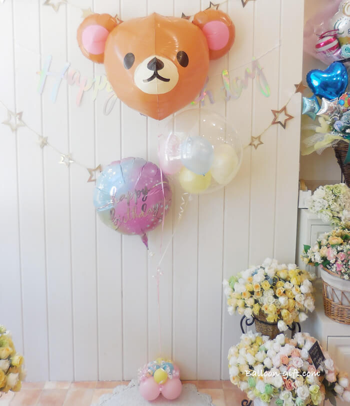 優しい表情のくまちゃんフェイスバルーン