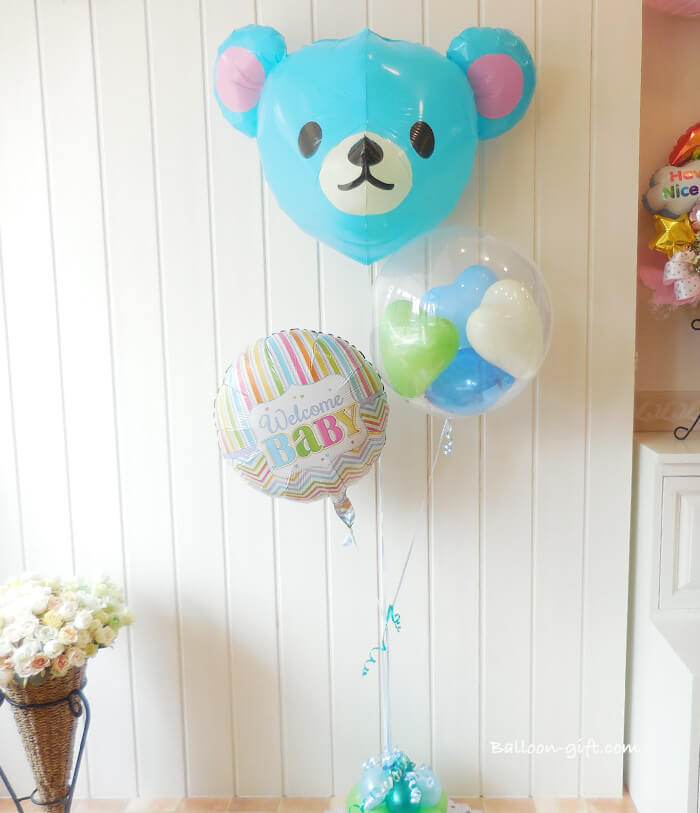 ふわっと浮かぶくまちゃんバルーンギフト